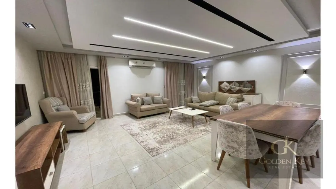 Super Lux apartment beside all markets and gates