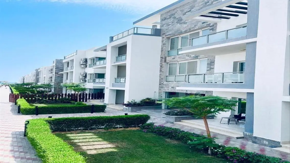 Sea view, the largest discount percentage of 40%