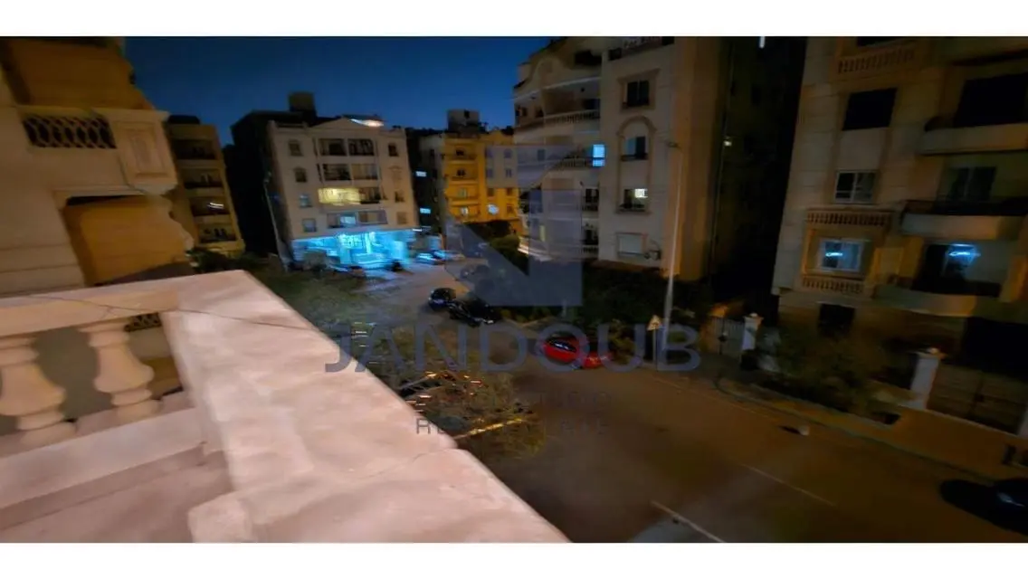 شقة فاخرة للبيع في البنفسج عمارات ناصية