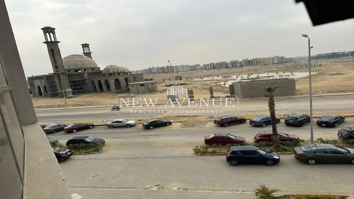 عقار مميز بمساحة واسعة بسعر مناسب