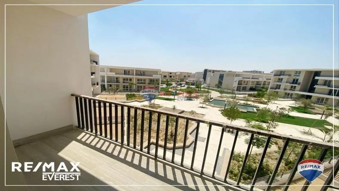 Finished Apartment in Pyramids Hills -Amazing View