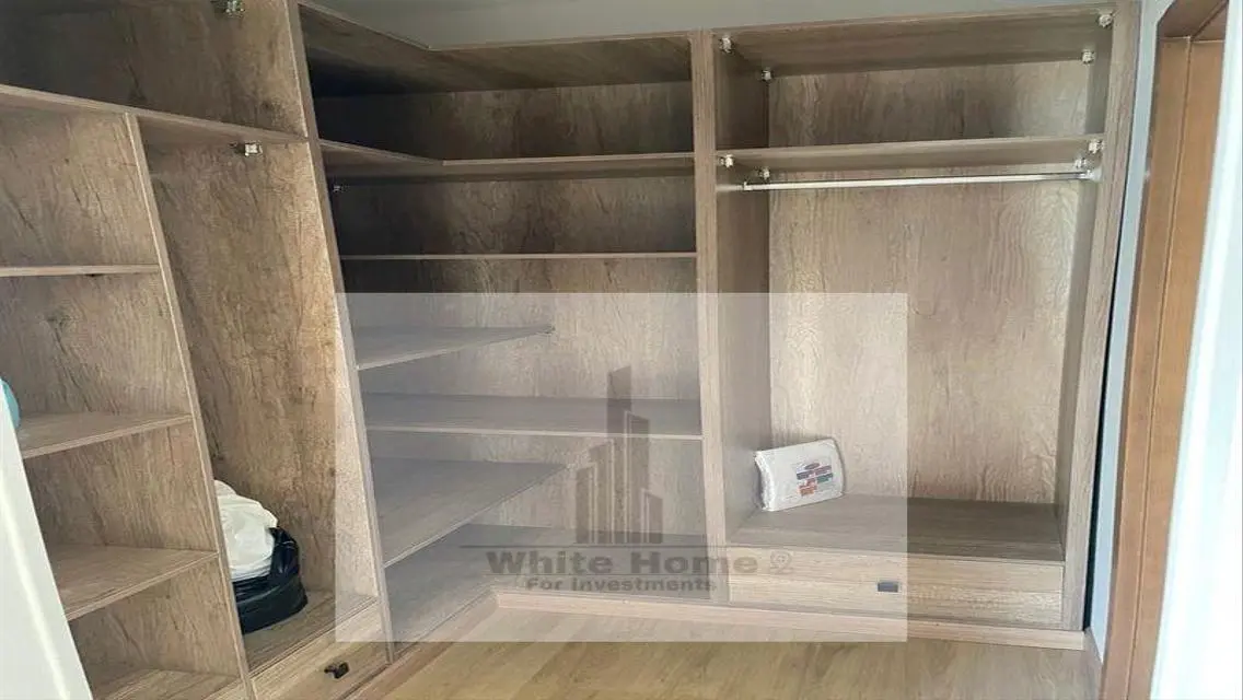 Ground floor for rent with garden in Lake View
