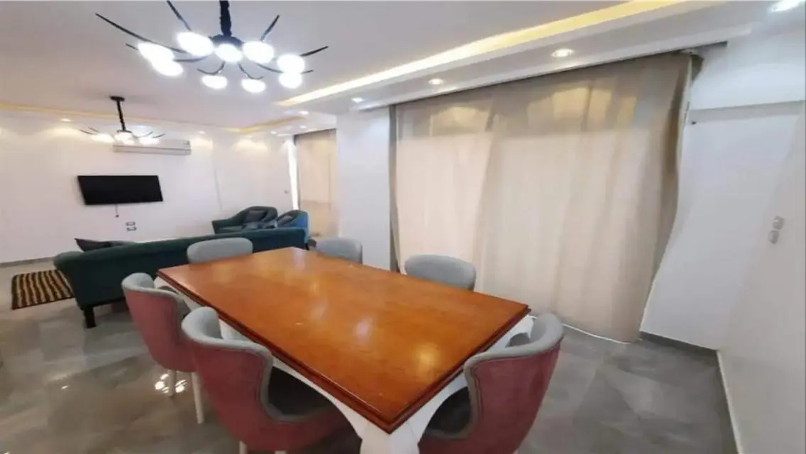 للايجار المفروش شقة 160م كمبوند Galleria Residence