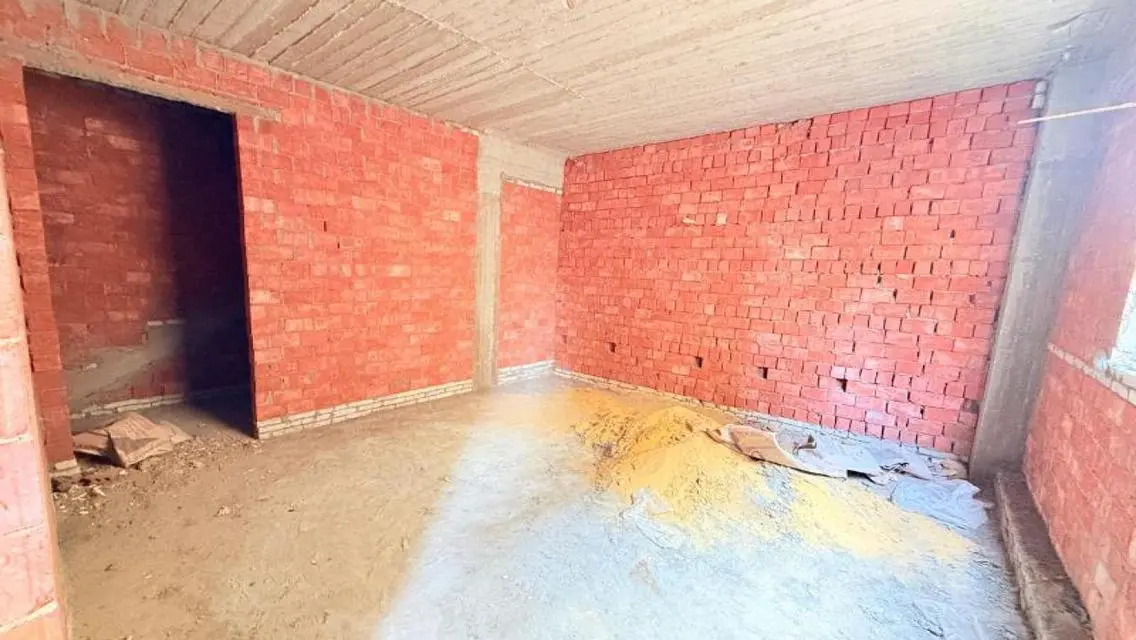 عمارة 860م مبنية بالكامل جنوب الاحياء سعر مميز جدا