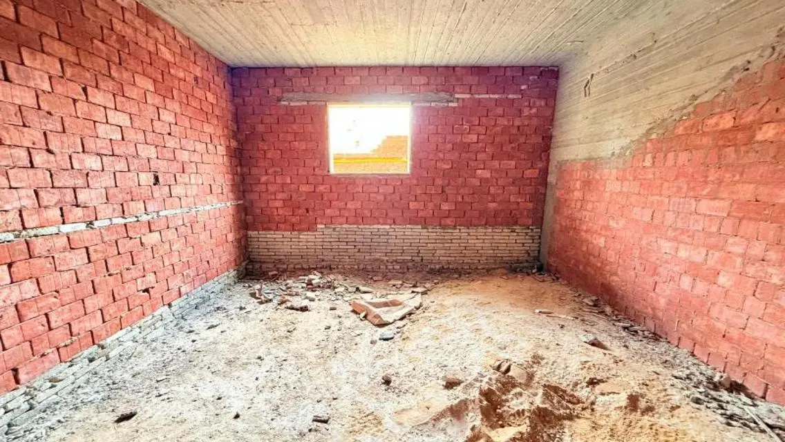 عمارة 860م مبنية بالكامل جنوب الاحياء سعر مميز جدا