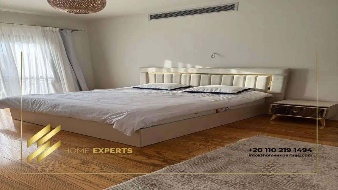 First Use furnished apartment for rent in Eastown