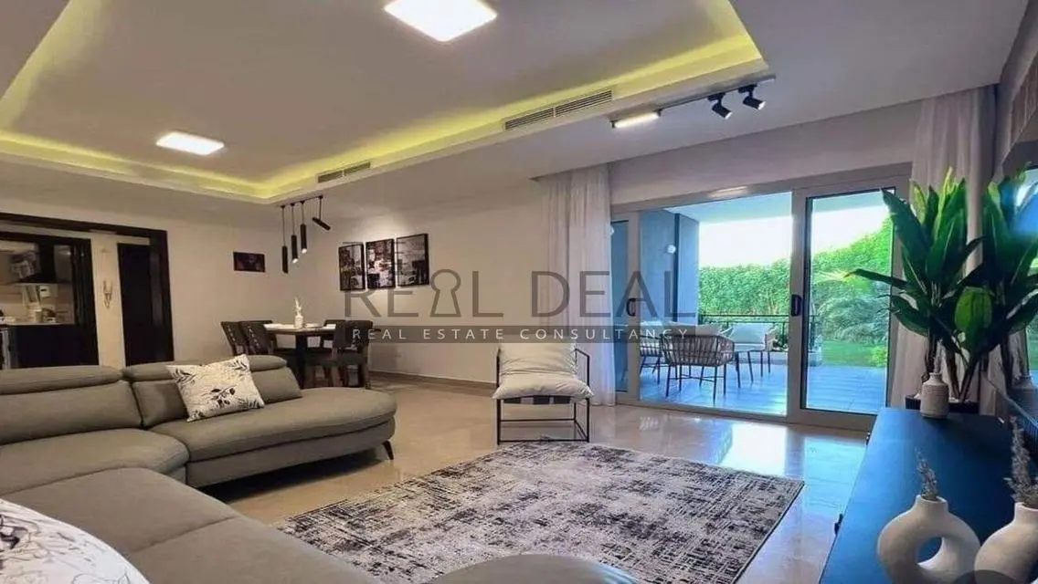 For quick sale, an apartment with a garden, finish