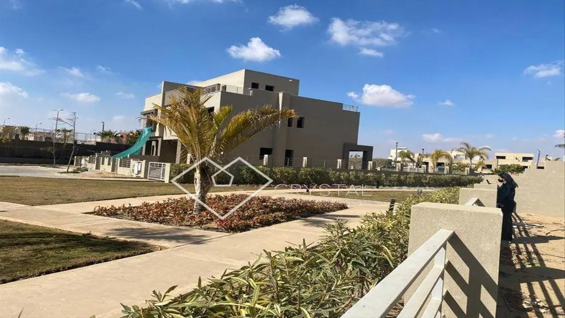 Very prime location Standalone in pk2, open view