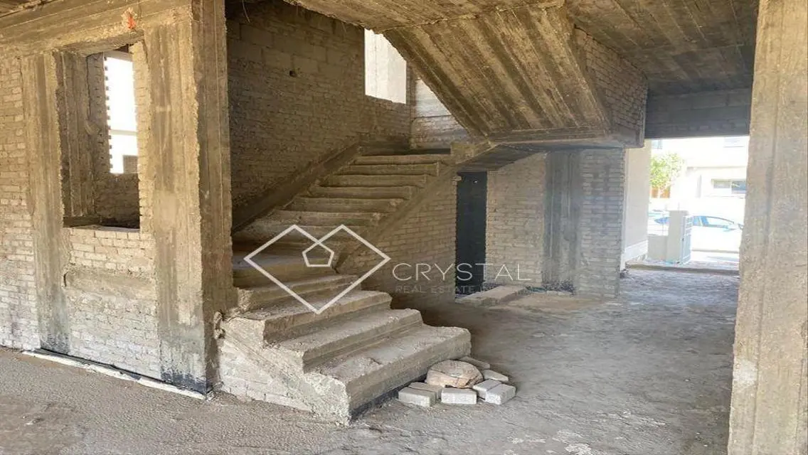 Very prime location Standalone in pk2, open view