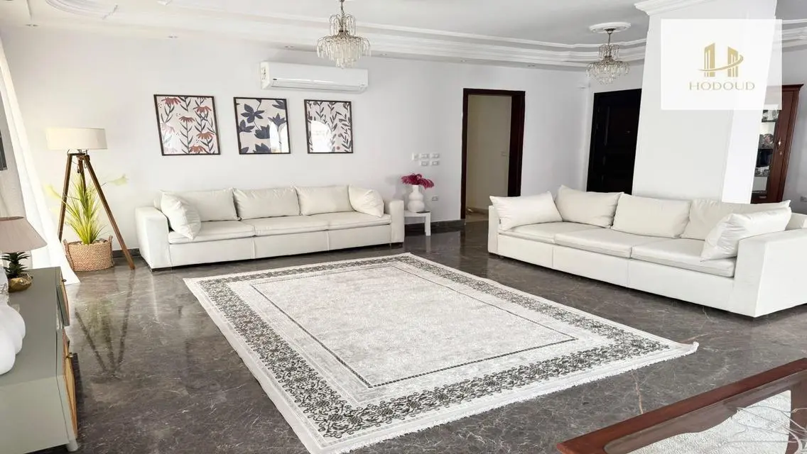 Luxury Apartment 155 Sqm with Private Garden and Security Guard