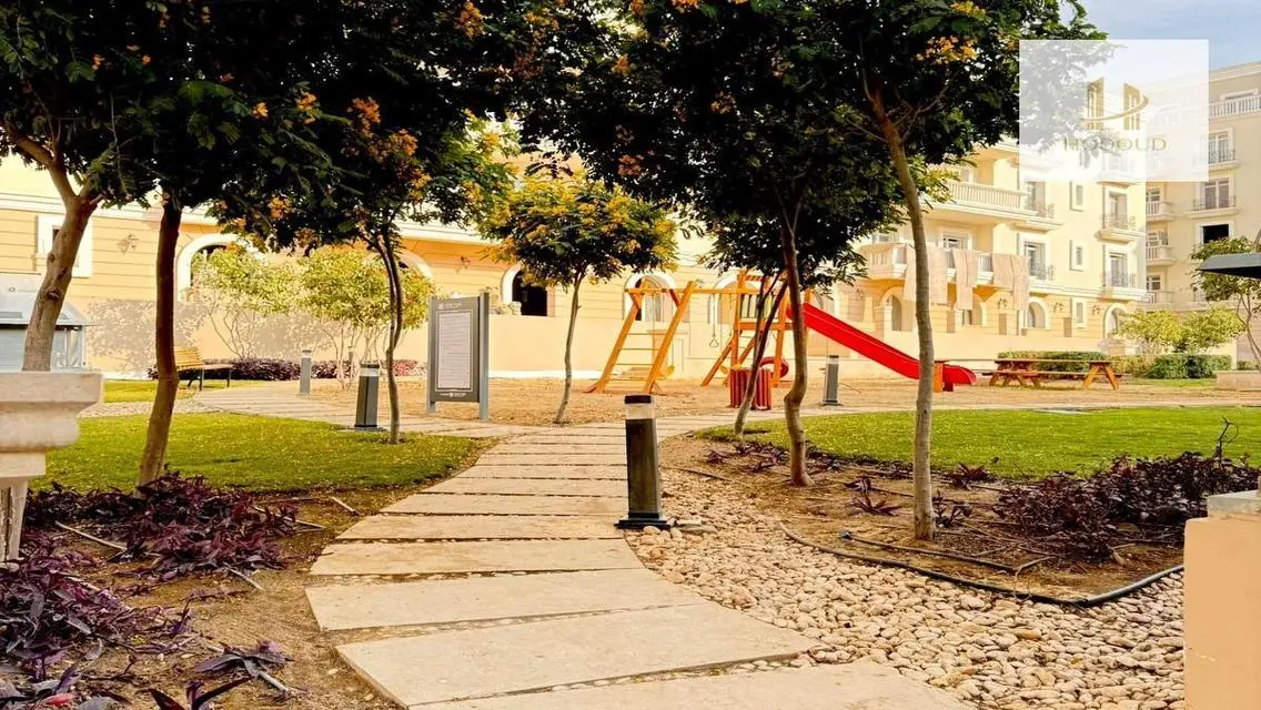 Luxury Apartment 155 Sqm with Private Garden and Security Guard