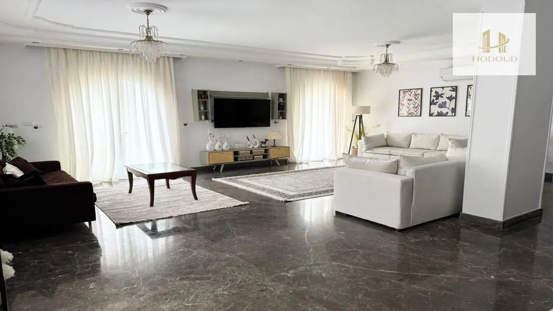 Luxury Apartment 155 Sqm with Private Garden and Security Guard