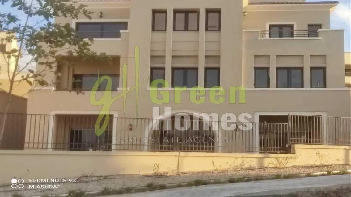 Exceptional Green Home with 4 Bedrooms for Sale