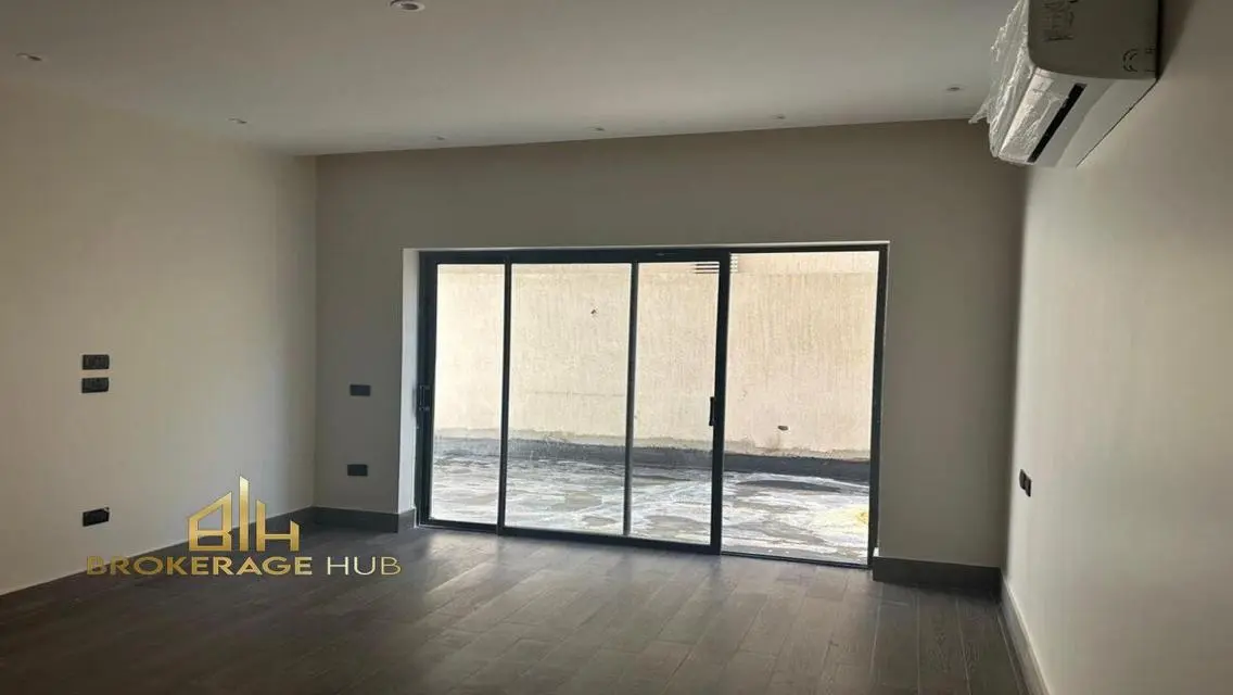 Apartment with Private pool and garden for rent