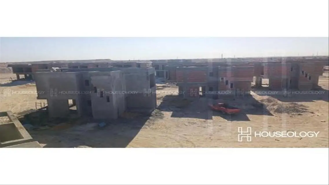 شاليه +حديقه كامل التشطيب فى الساحل الشمالى