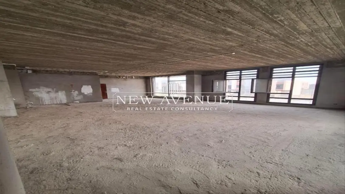 مساحة مميزة في موقع مثالي بإمكانات استثنائية