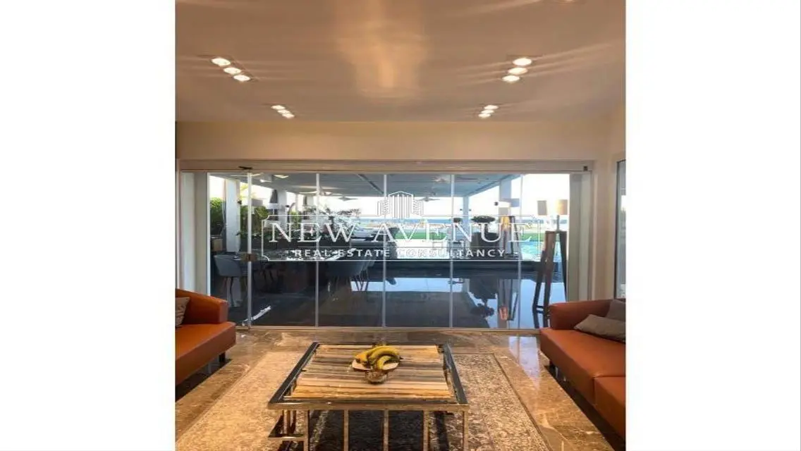 First Row Luxurious Villa in Hacienda White