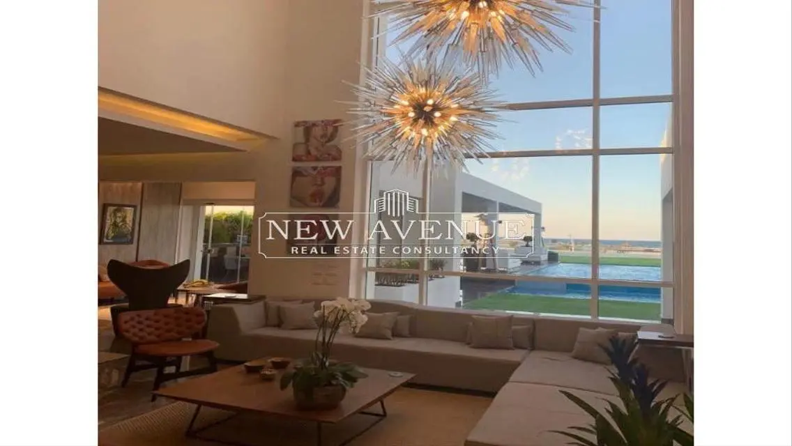 First Row Luxurious Villa in Hacienda White