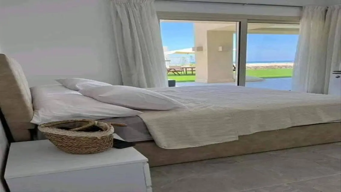 Sea view chalet , Fully finished, air conditioners