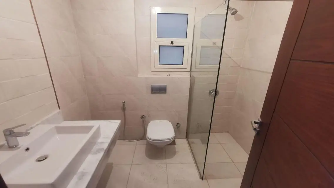 ground floor 3bd with garded resale fully finished