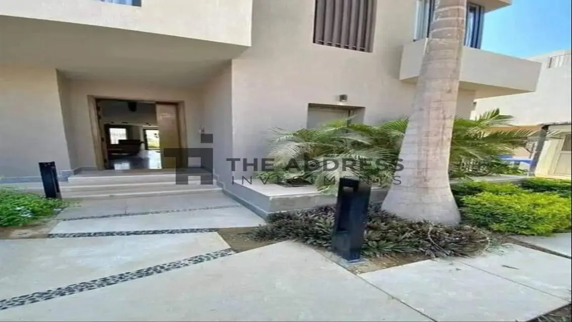 Townhouse unique lagoon view installment 8 years