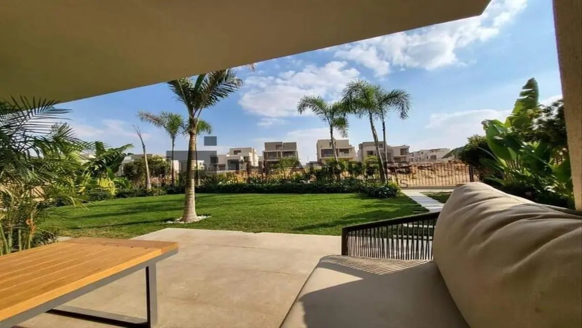 Townhouse unique lagoon view installment 8 years