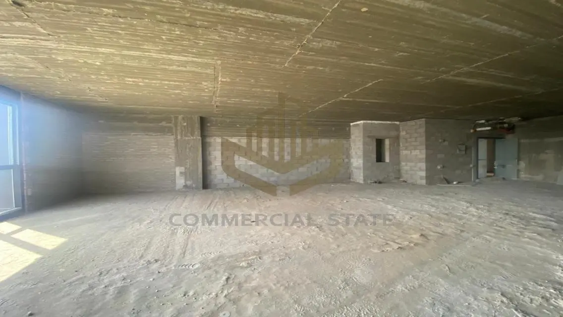 Outstanding Commercial Property for Sale in State 8