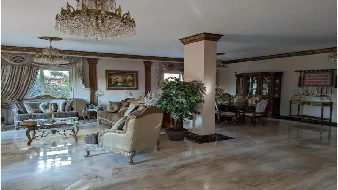 Very prime location standalone at La Rosa