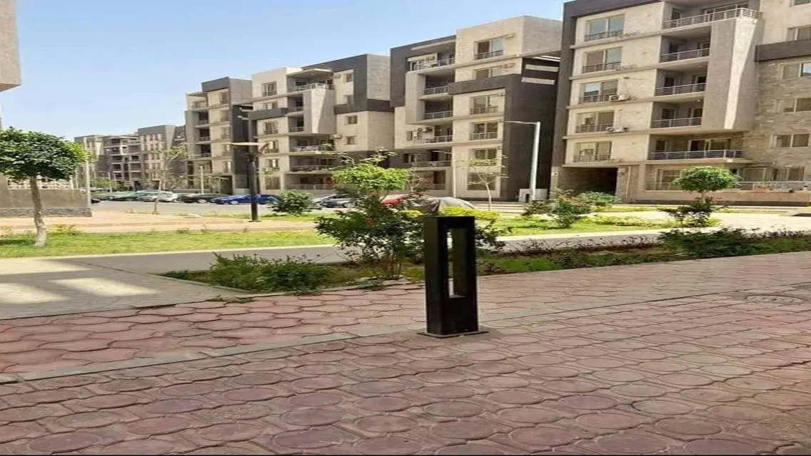 شقه115م متشطبه دور ارضي بسعر مميز واجهه شارع سعودي