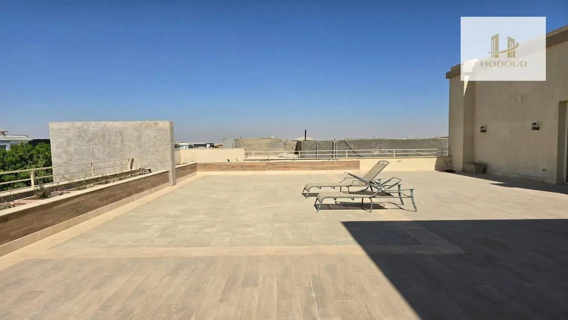 Furnished apartment with large terrace for rent in Katameya Dunes
