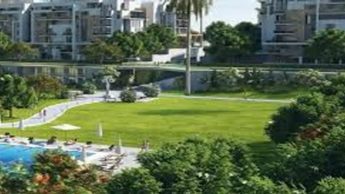 Ground apartment for sale in MV Icity October