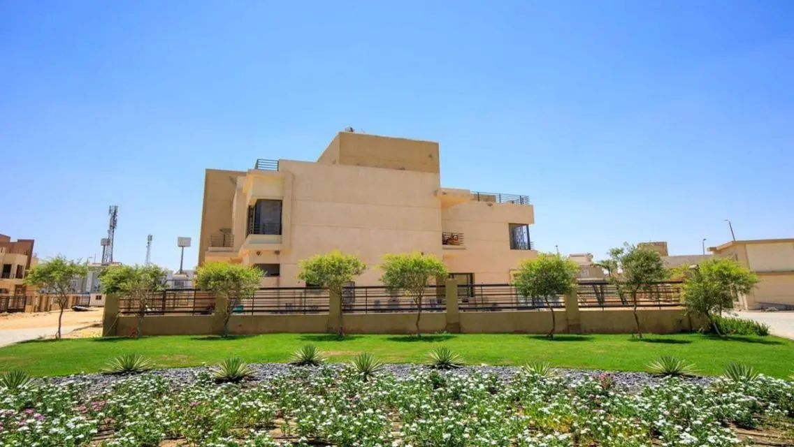 For sale villa ready to move in Alma Sheikh Zayed