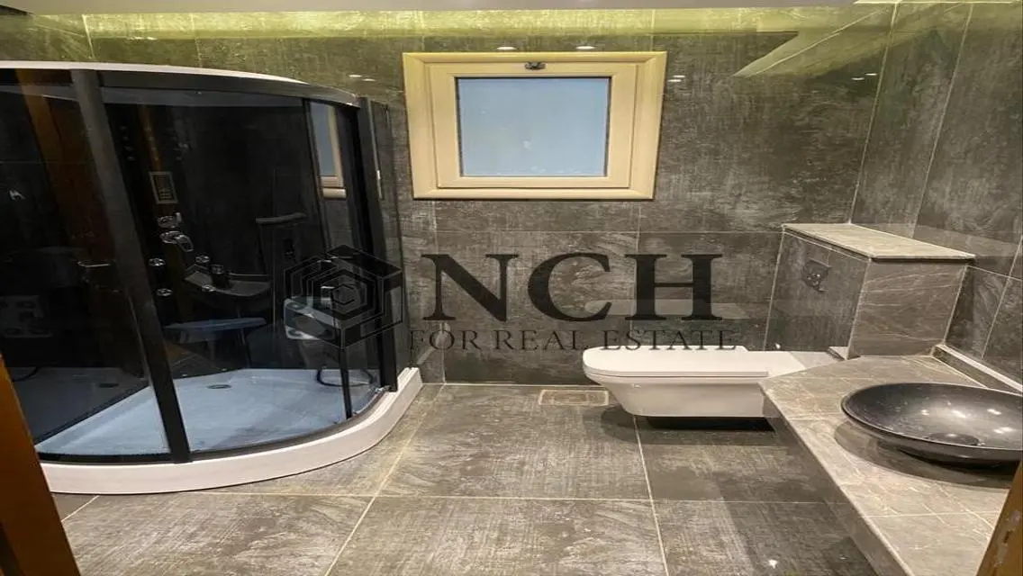 LUXURY APARTMENT WITH GARDEN FOR RENT WITH KITCHEN