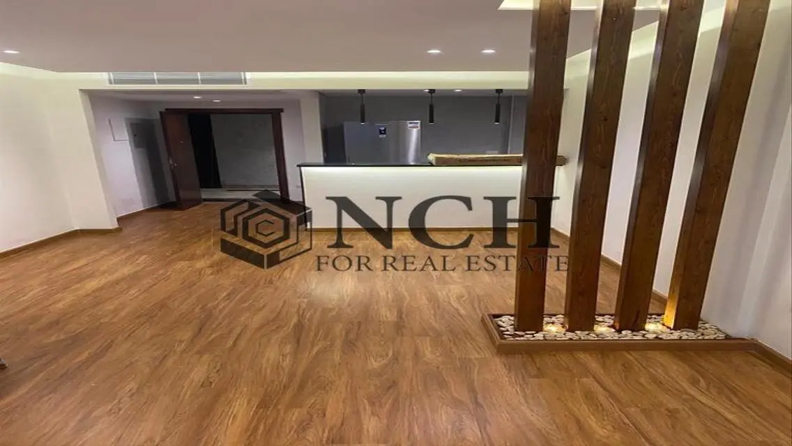 LUXURY APARTMENT WITH GARDEN FOR RENT WITH KITCHEN