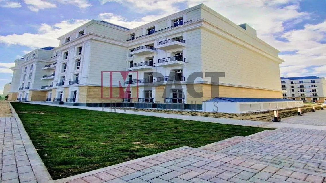 Luxurious Apartment with Private Garden and Pool