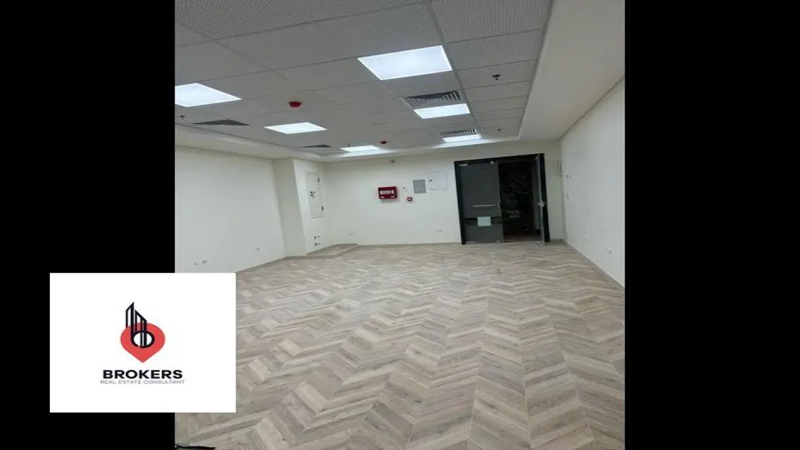Office for rent in Hyde Park Compound