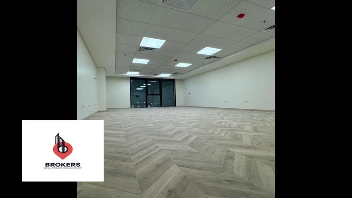 Office for rent in Hyde Park Compound