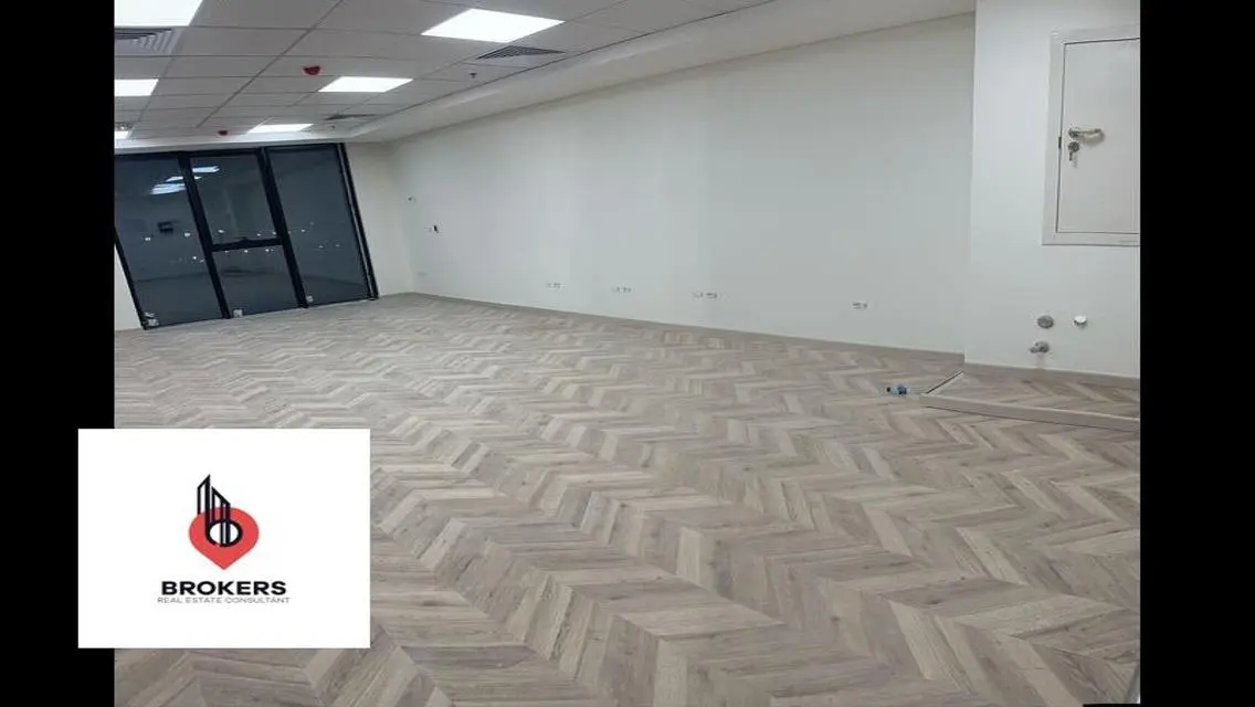 Office for rent in Hyde Park Compound
