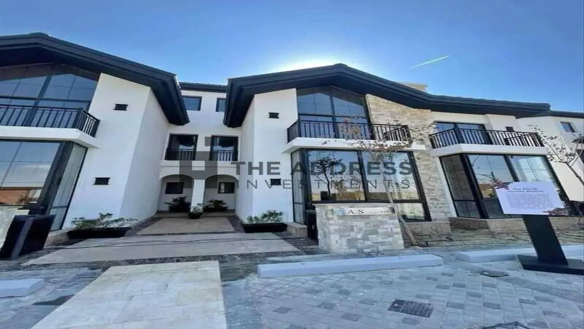 Villa 390sqm direct lagoon view 1installments 12 y