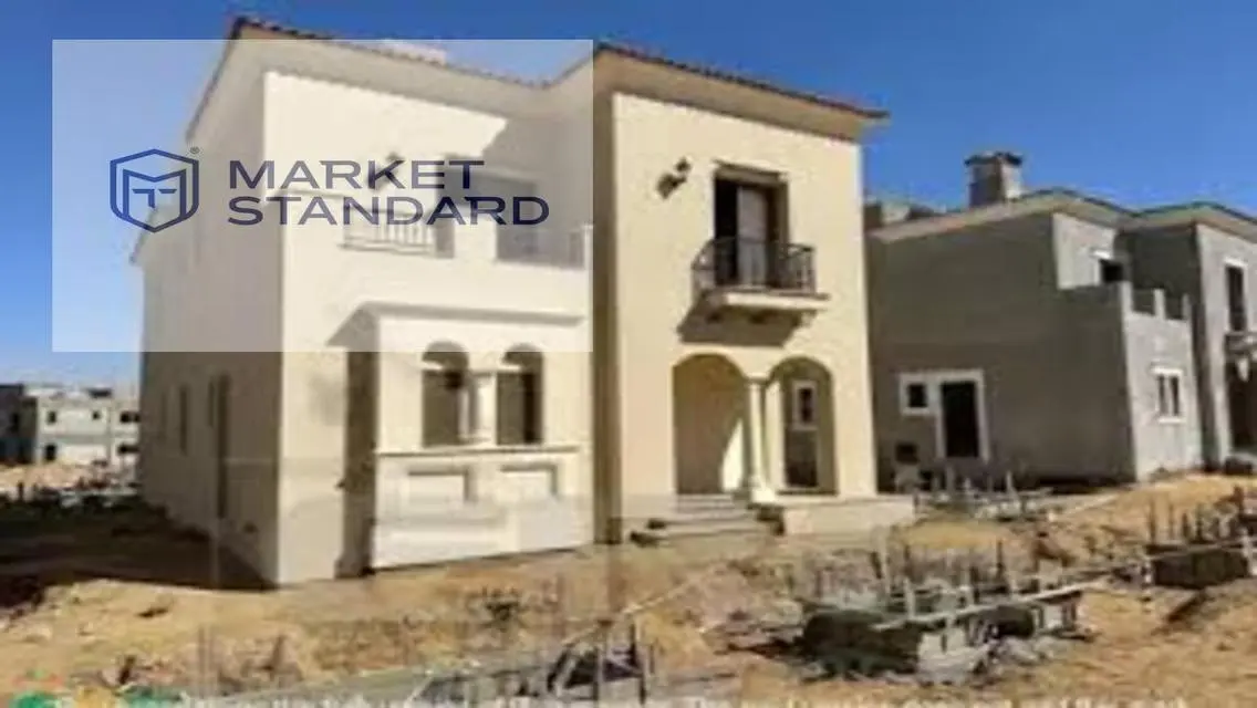 Townhouse For sale in city gate Prime location