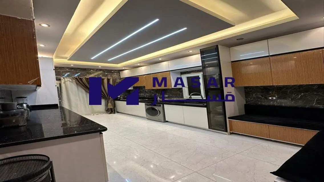 شقه للبيع بموقع مميز جنوب الاكاديميه فئه ا