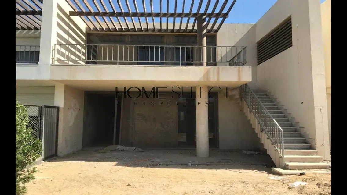 You&#39;ll Never Find Townhouse With That Price !!!