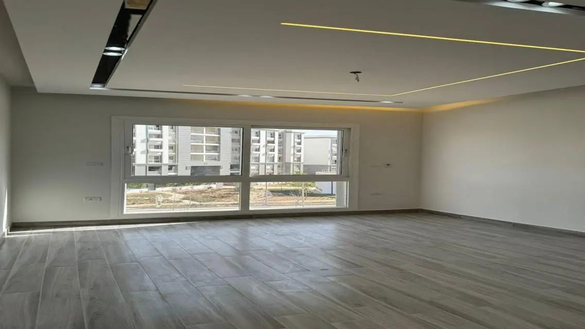 Luxury Apartment for Rent in Hyde Park