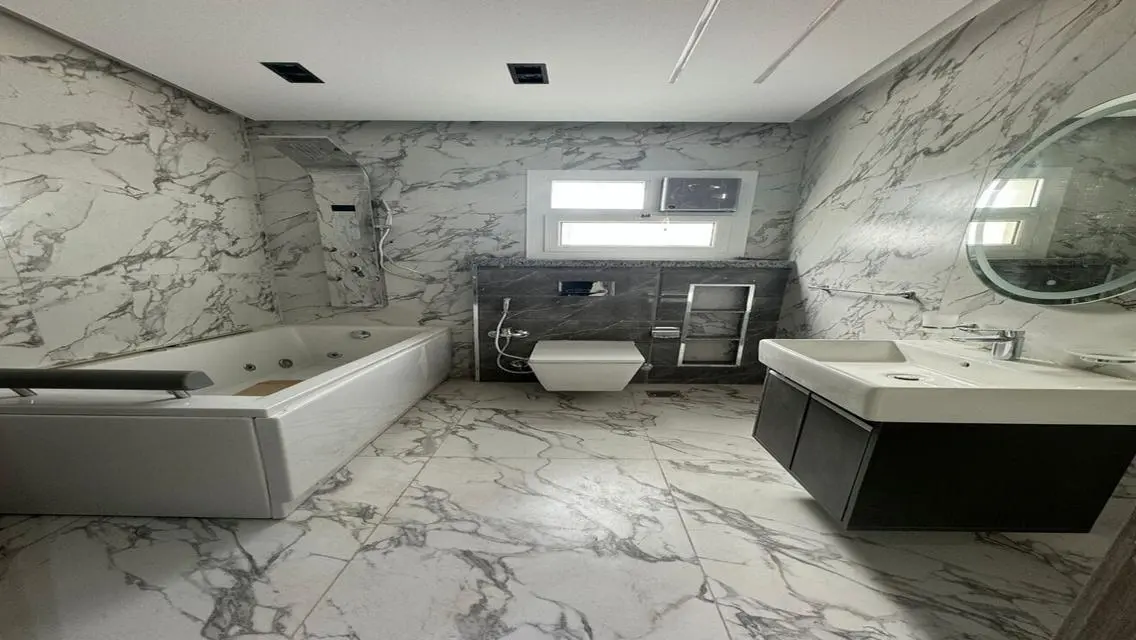 Luxury Apartment for Rent in Hyde Park