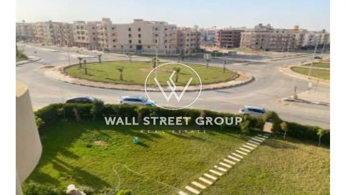 دوبلكس للبيع 282م+150جاردن الشروق المنطقه التالته