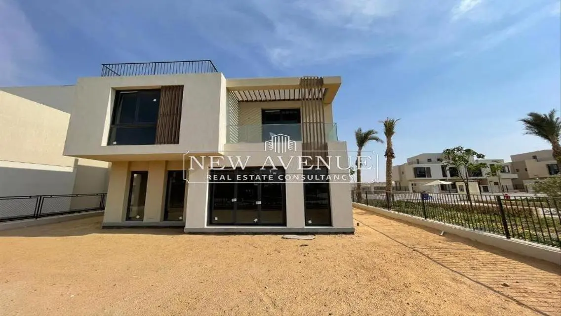 Standalone Ready to move With Huge Garden 377 m