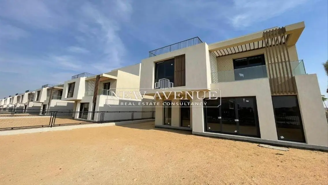 Standalone Ready to move With Huge Garden 377 m