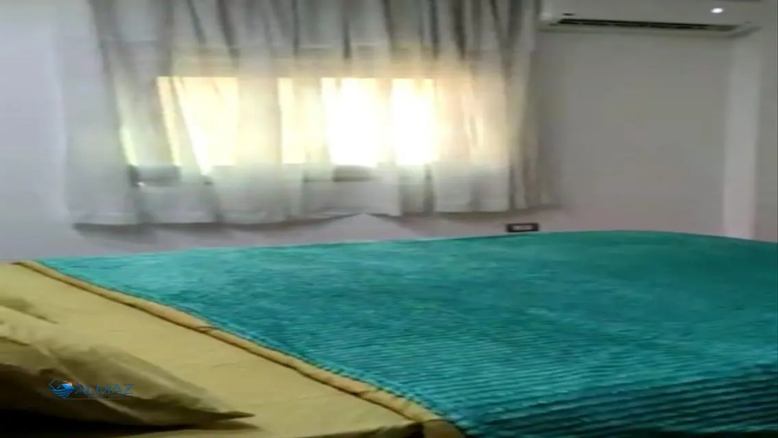 شقه مفروشة للايجار بكمبوند الاشرافية بالتجمع الاول