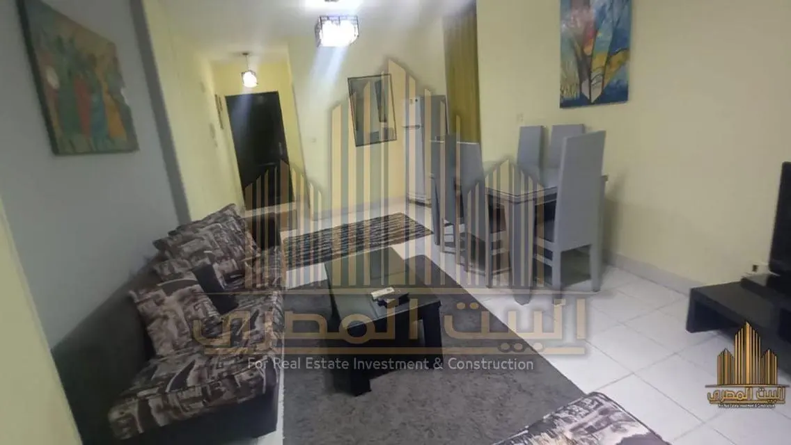 Luxury Apartment with Garden and Premium Amenities