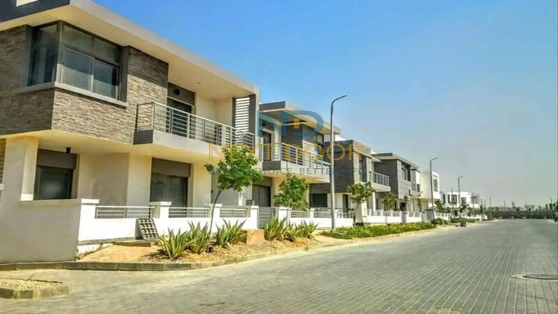Standalone Villa for Sale in Taj City Compound